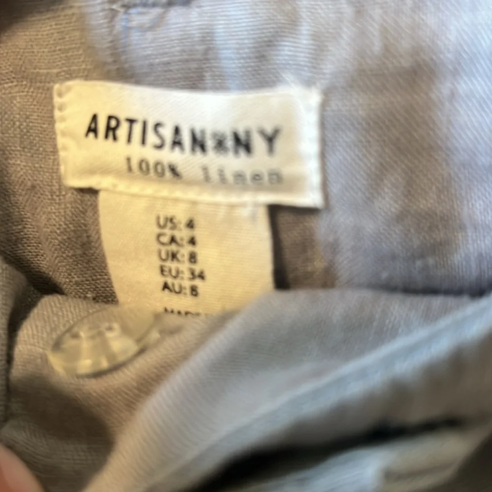 Artisan NY Linen Shorts - Picture 3 of 4